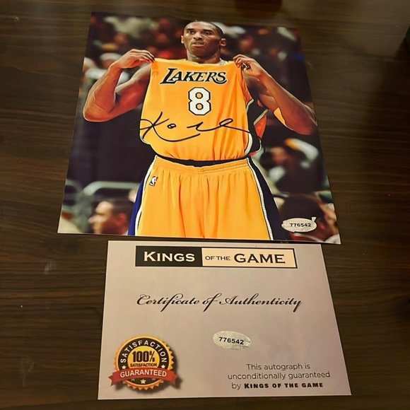 Kobe Bryant autographed 8x10 photo - Picture 1 of 1